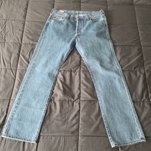 Levi’s 501 Light Wash Jeans - 36x34
